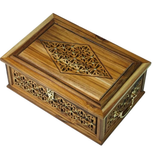 صندوق خشب الساج المنقوش - تصميم فاخر بنجوم نحاسية
